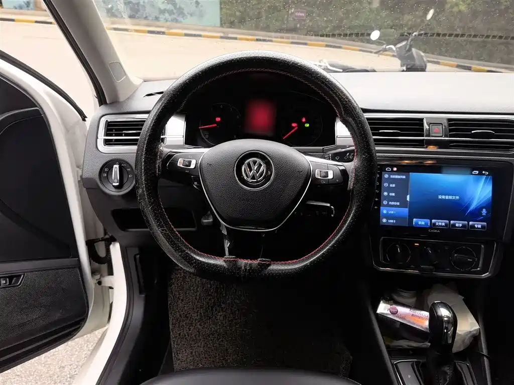 Volkswagen Santana 2018 1.5L Automatic Comfort Edition фото 7