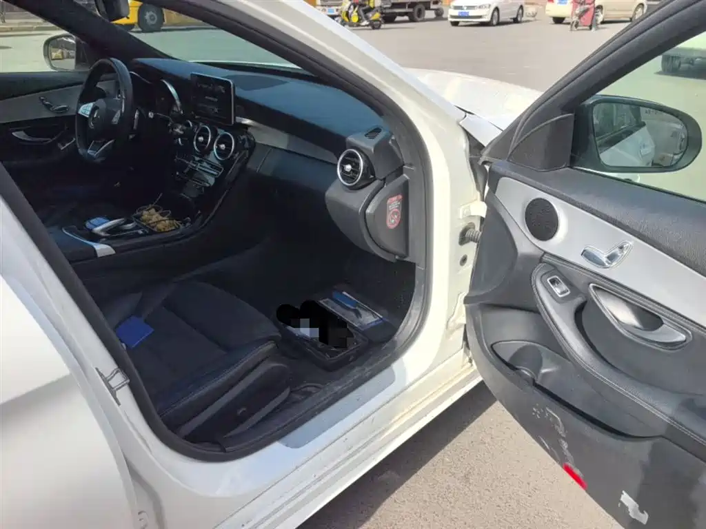 Mercedes-Benz C-Class 2017 Facelift C 200 Sport Edition фото 20
