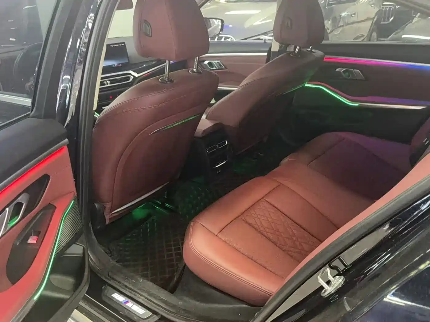 BMW 3 Series 2023 320Li M Sport Package фото 10