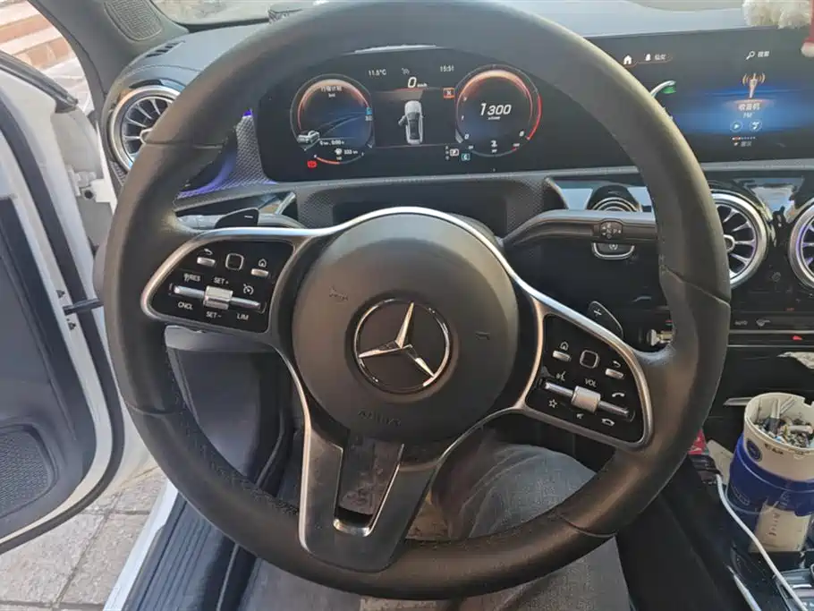 MERCEDES-BENZ A CLASS