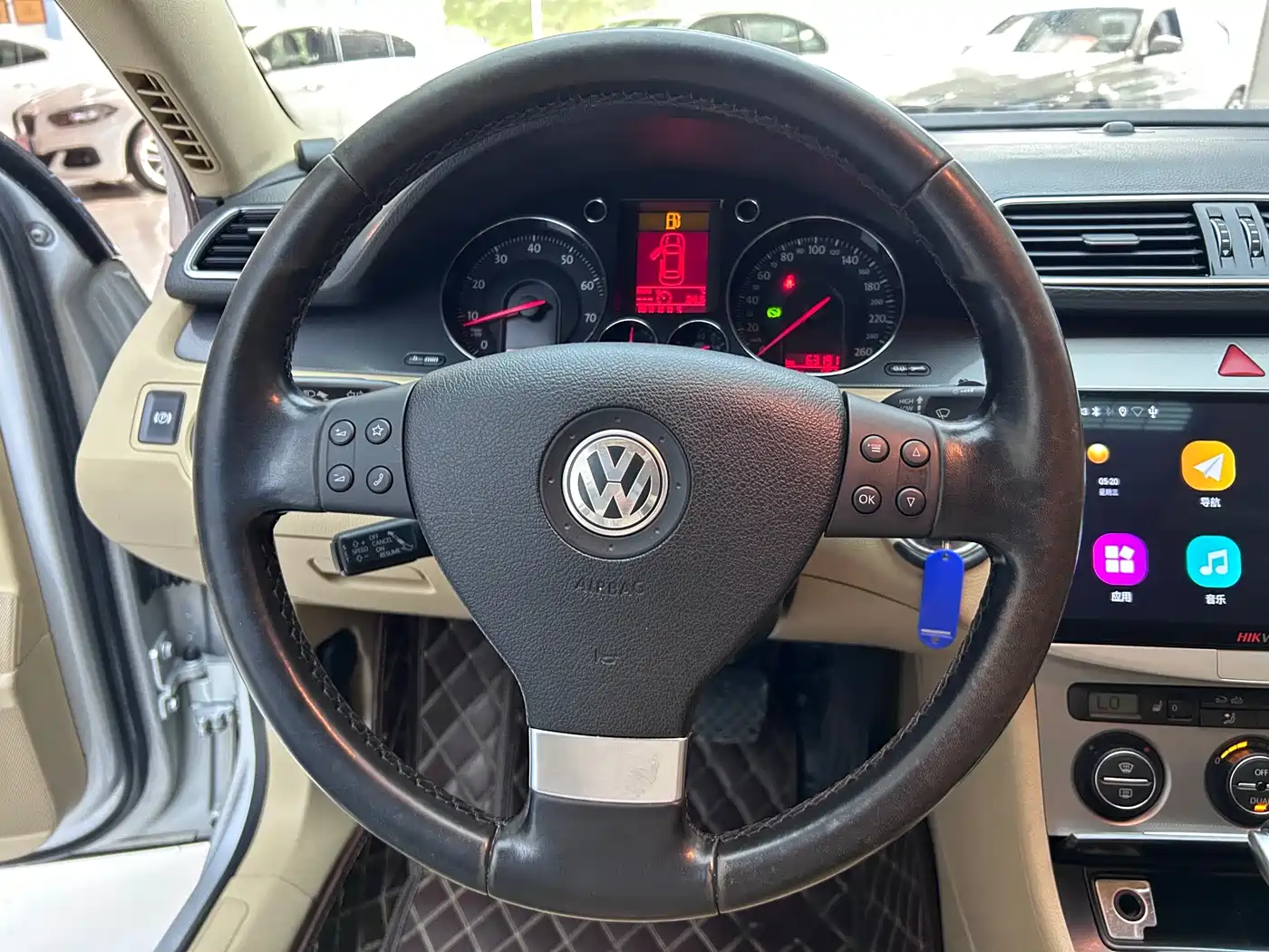 Volkswagen Magotan 2009 1.8TSI DSG Comfort фото 16