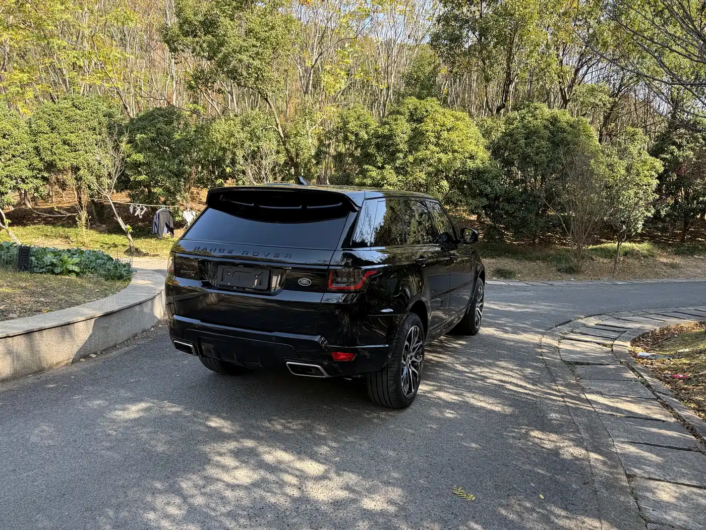 Land Rover Range Rover Sport 2022 3.0 L6 Gloss Black Edition фото 9
