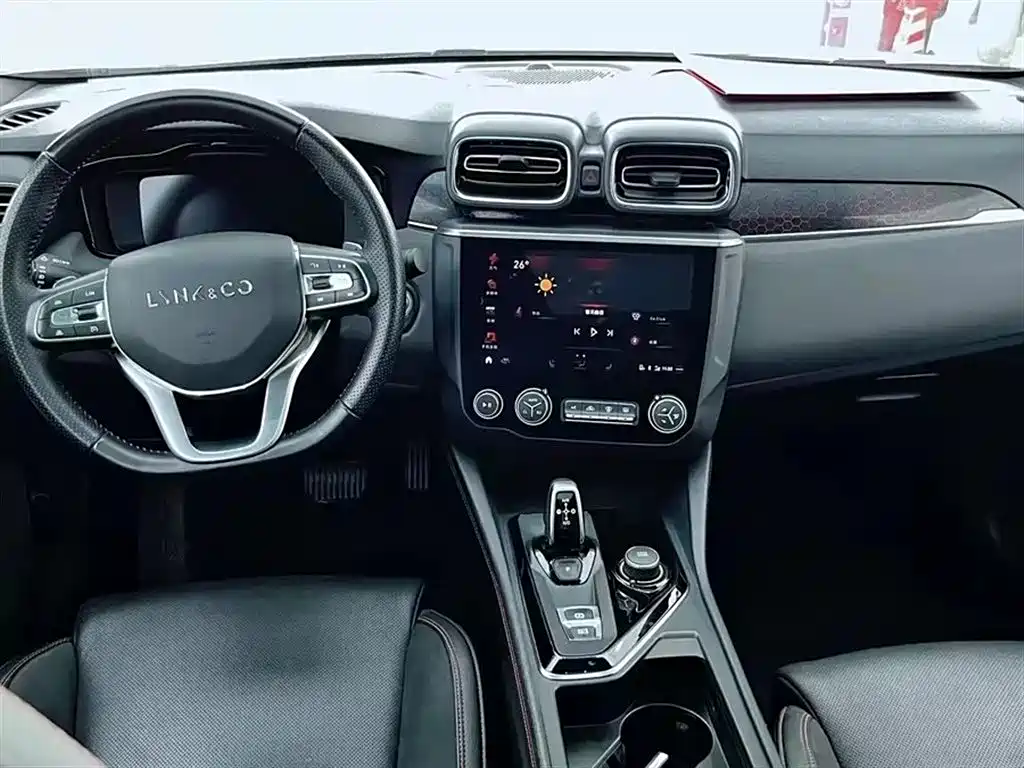 Lynk & Co 03 2020 1.5TD DCT Power Pro Edition фото 4