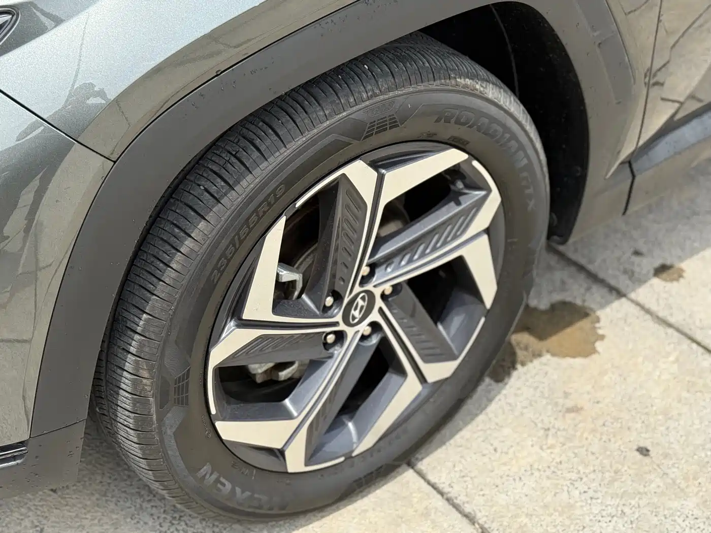 Hyundai Tucson 2023 Tucson L 1.5T Automatic 2WD LUX Premium Edition фото 9