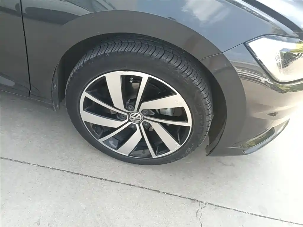 Volkswagen Sagitar 2019 280TSI DSG Luxury Edition China VI фото 14