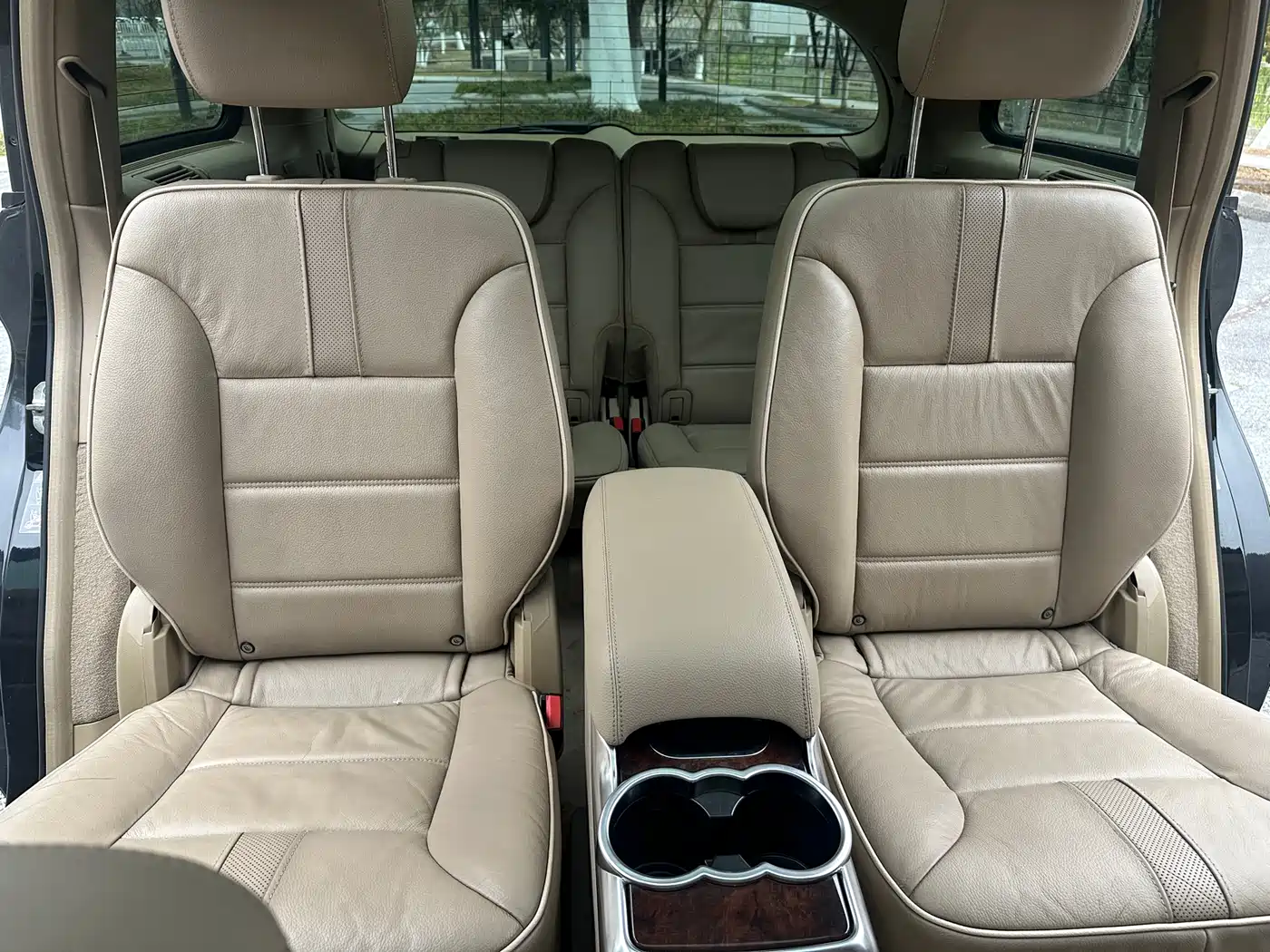 Mercedes-Benz R-Class 2011 R 350 L 4MATIC фото 16