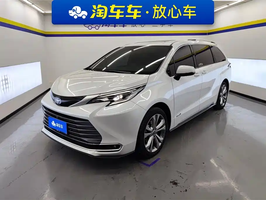 Toyota Sienna 2023 2.5L Hybrid Premium Edition