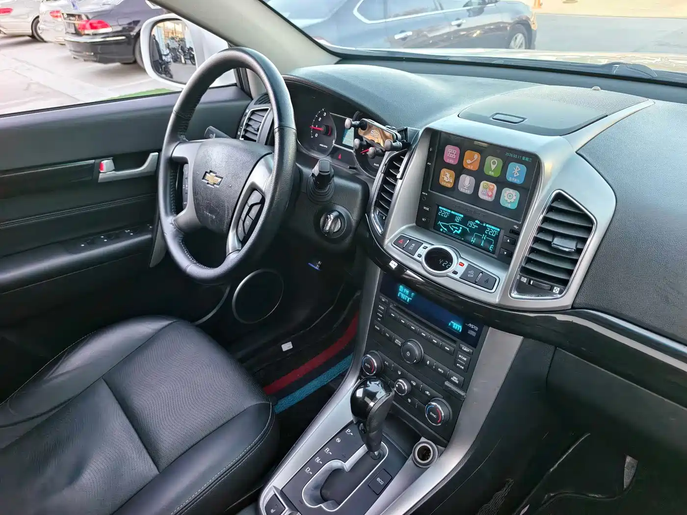 Chevrolet Captiva 2015 2.4L AWD Flagship 7-Seater фото 17