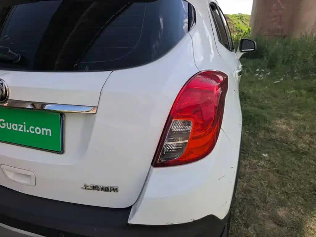 Photo 8 - Buick Encore