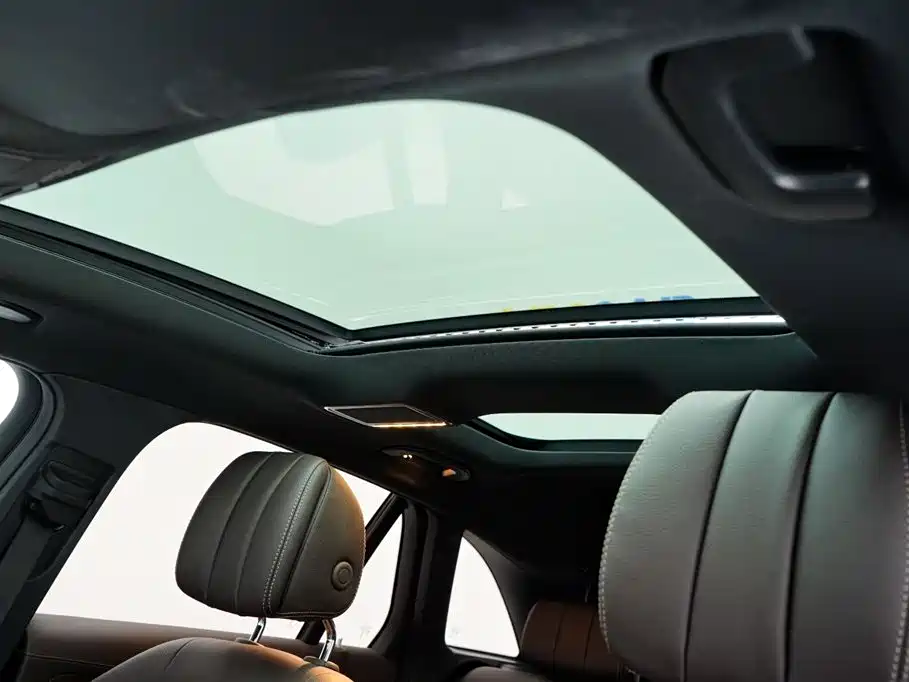 Mercedes-Benz GLC 2022 Facelift GLC 260 L 4MATIC Luxury Model фото 7