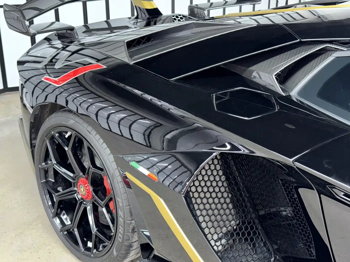 Lamborghini Aventador 2019 Aventador SVJ фото 16