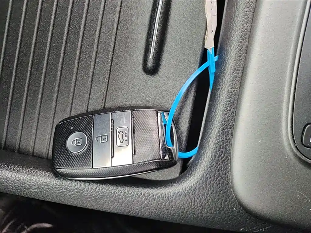 Kia K3 2015 1.6L Automatic GLS фото 9