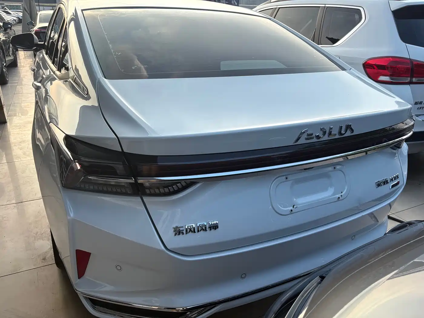 Dongfeng Aeolus Yixuan MAX 2024 2023 1.5T Ultra Stylish Dad Edition