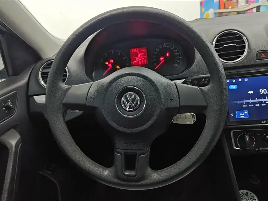 Volkswagen Jetta 2015 Value Edition 1.6L Manual Comfort фото 15