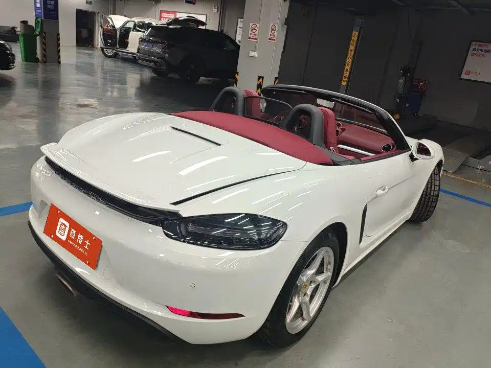 Porsche 718 2024 2022 Boxster 2.0T