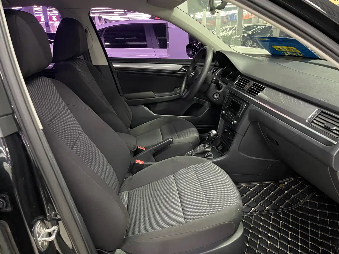 Volkswagen Bora 2016 Model 1.6L Automatic Fashion фото 10