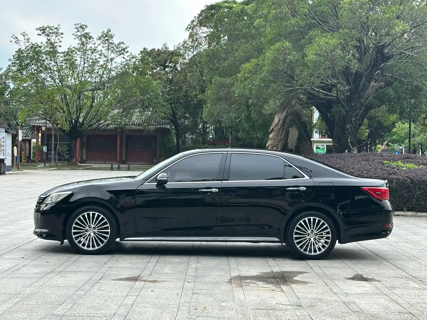 Toyota Crown 2018 2.0T Sport Edition фото 18