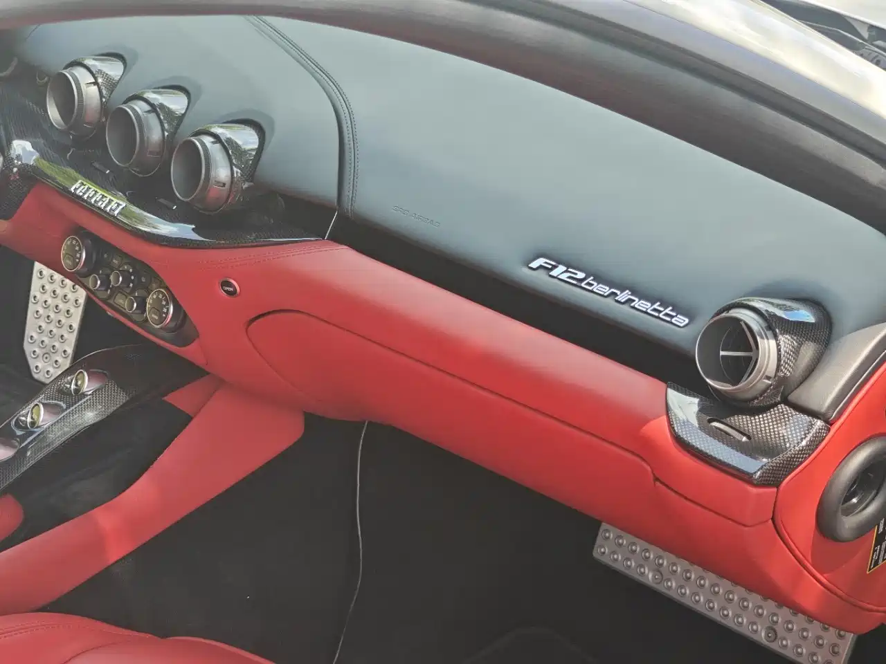 Ferrari F12berlinetta 2015 2013 6.3L Standard