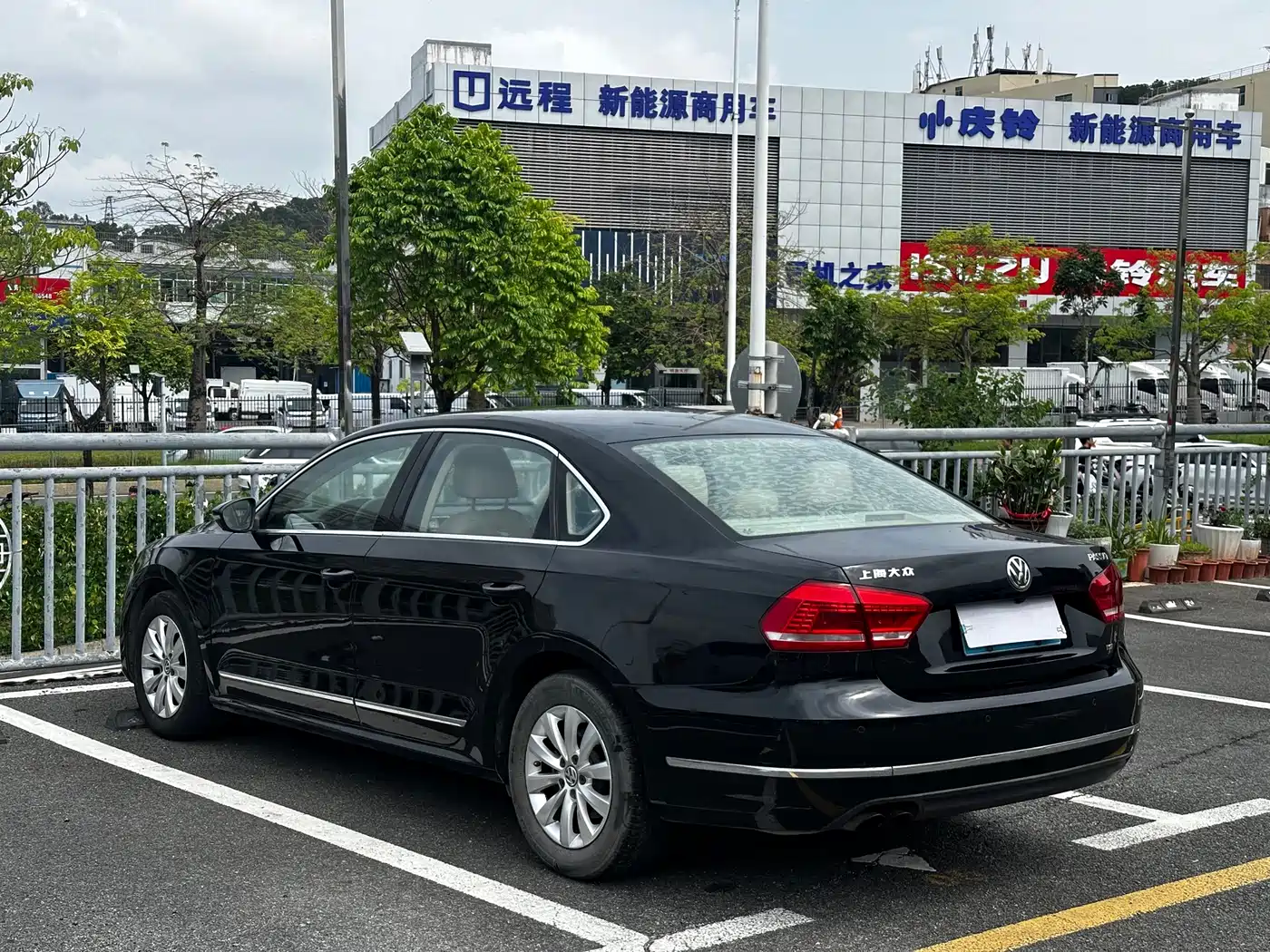 Volkswagen Passat 2013 1.8TSI DSG Zunrong фото 6