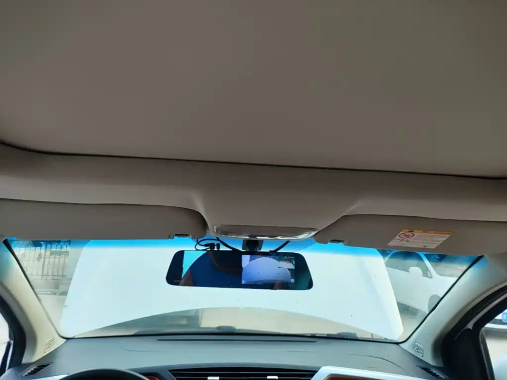 Geely Yuanjing X1 2018 2017 1.3L Auto Player Edition