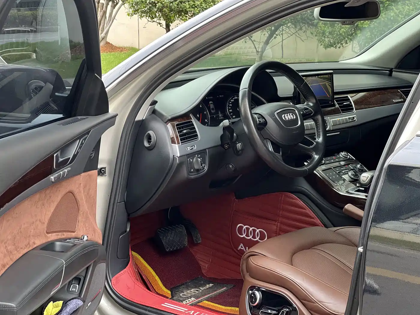 Audi A8 2014 A8L 45 TFSI quattro Luxury фото 4