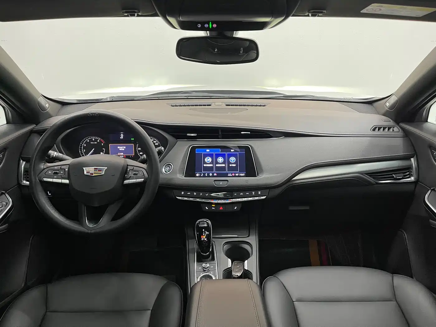CADILLAC XT4