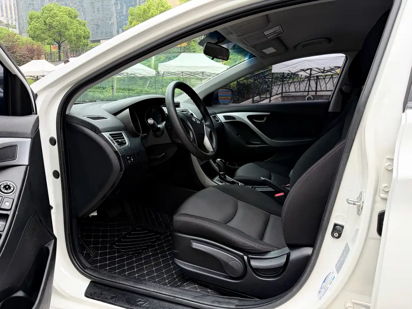 Hyundai Langdong 2015 1.6L Auto Trend фото 8