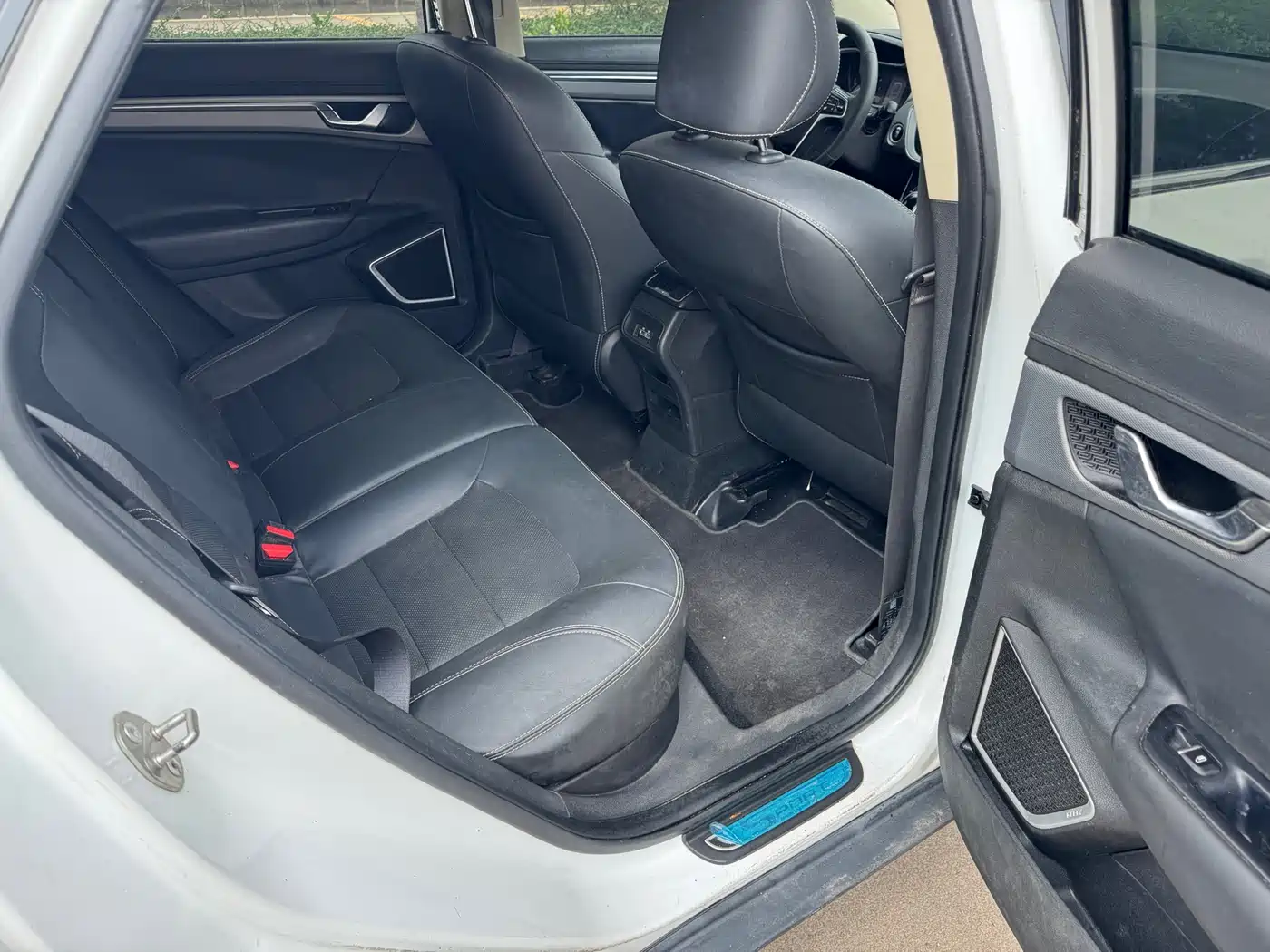 Photo 9 - Geely Emgrand GS