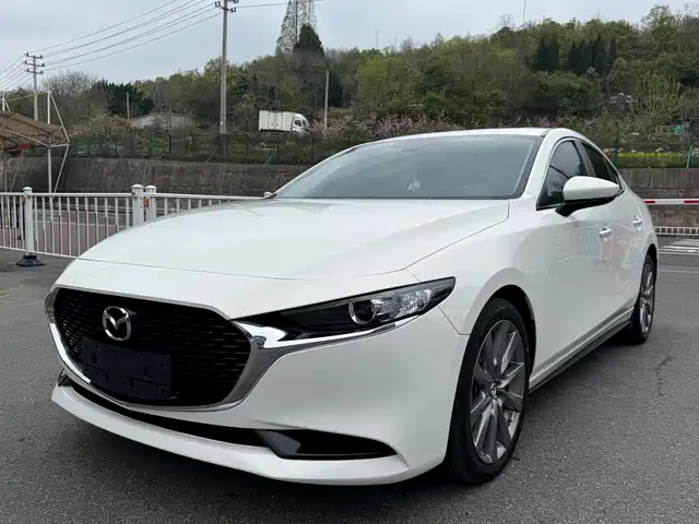 MAZDA 3 ANGKESAILA