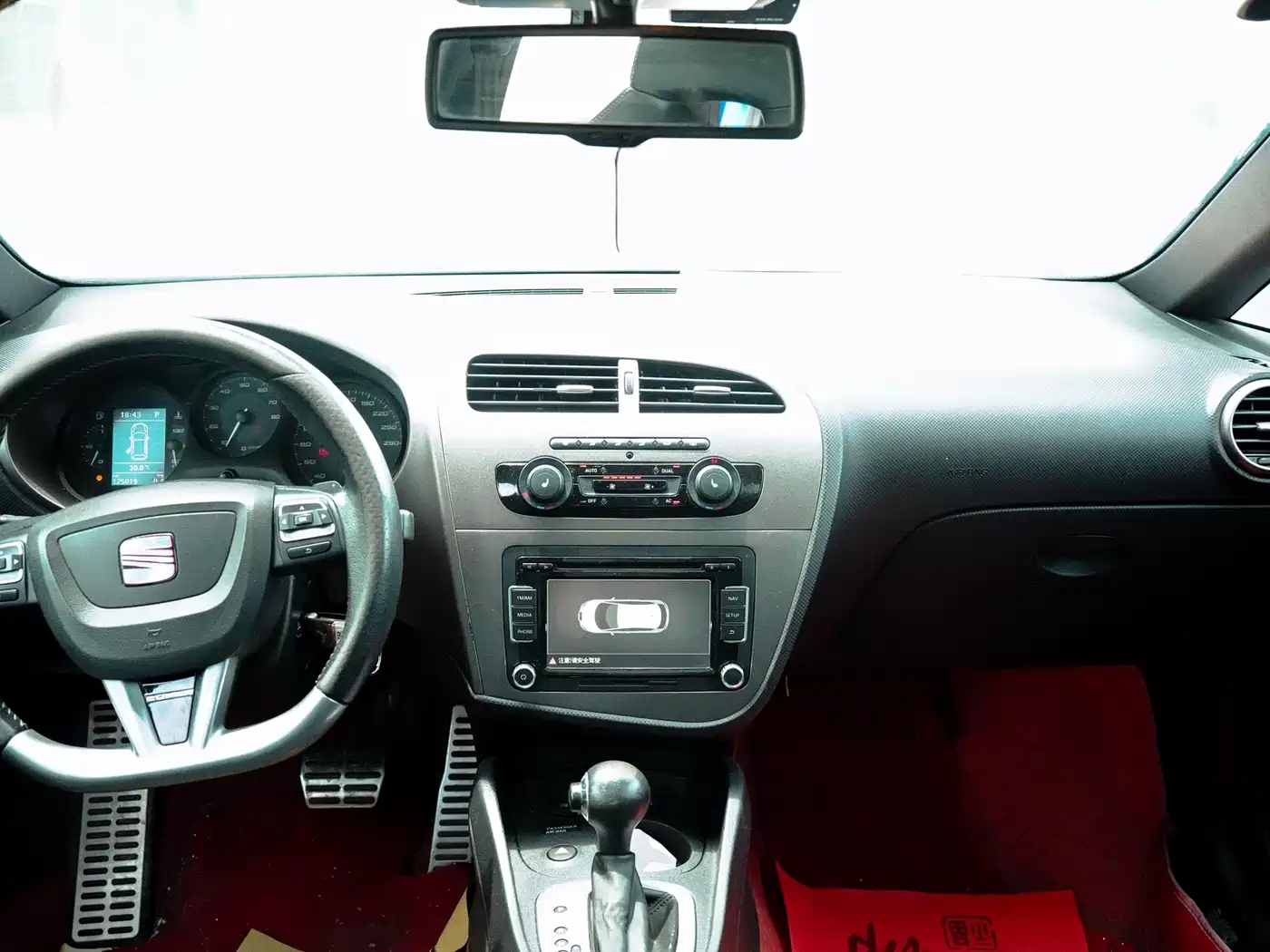 SEAT LEON 2012 2.0TSI CUPRA фото 12