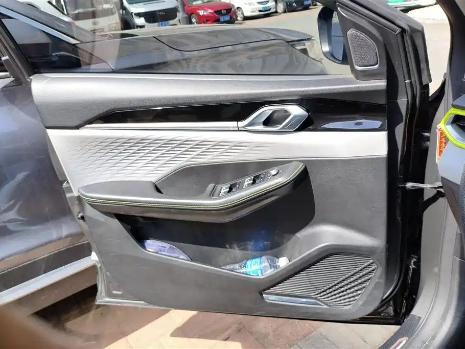 GEELY AUTOMOBILE BINYUE