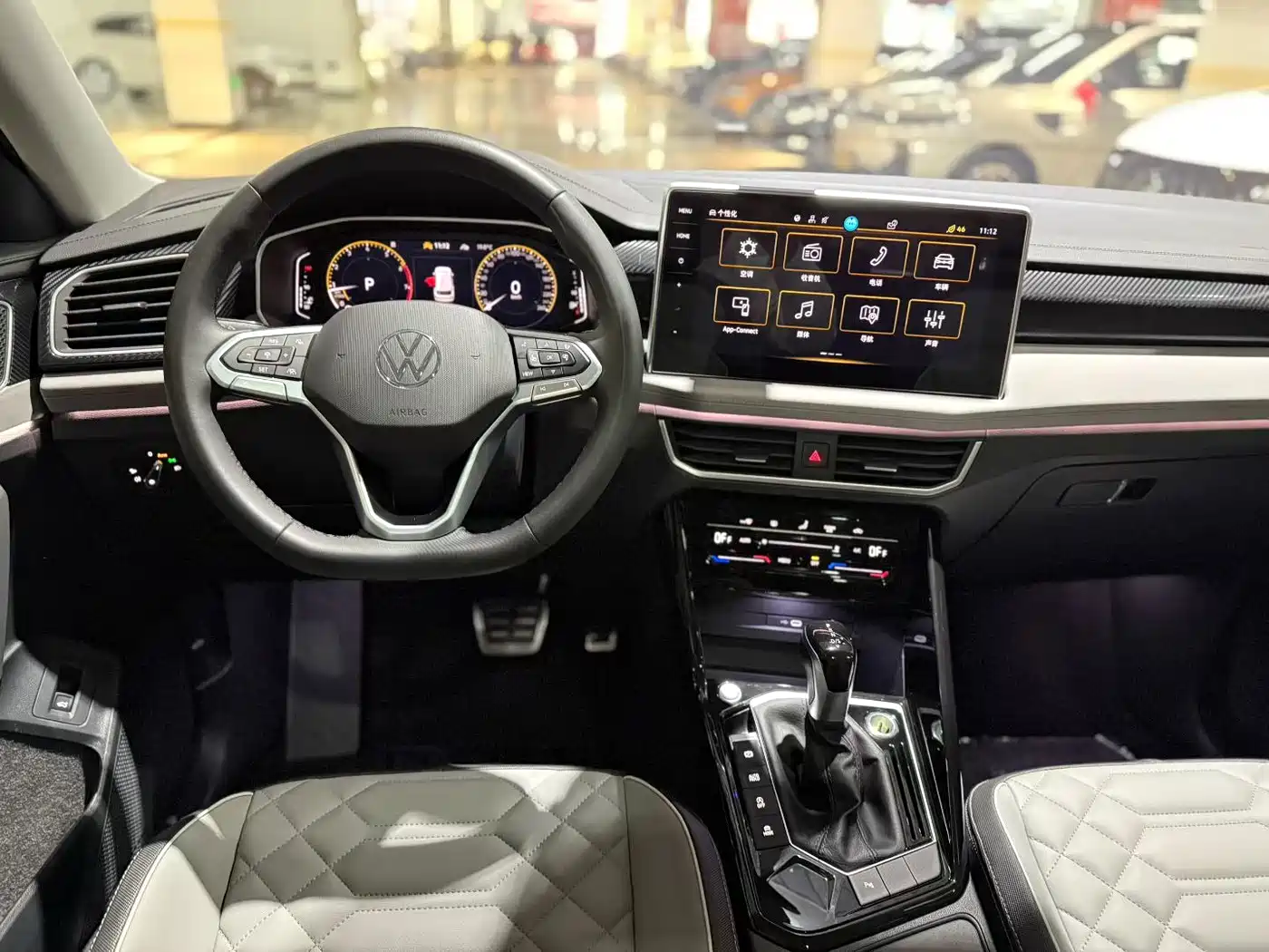 Volkswagen Tayron 2024 330TSI 2WD Luxury Plus Advanced фото 5