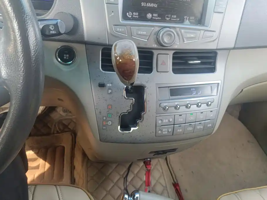 BYD M6 2017 2015 2.4L Automatic Luxury
