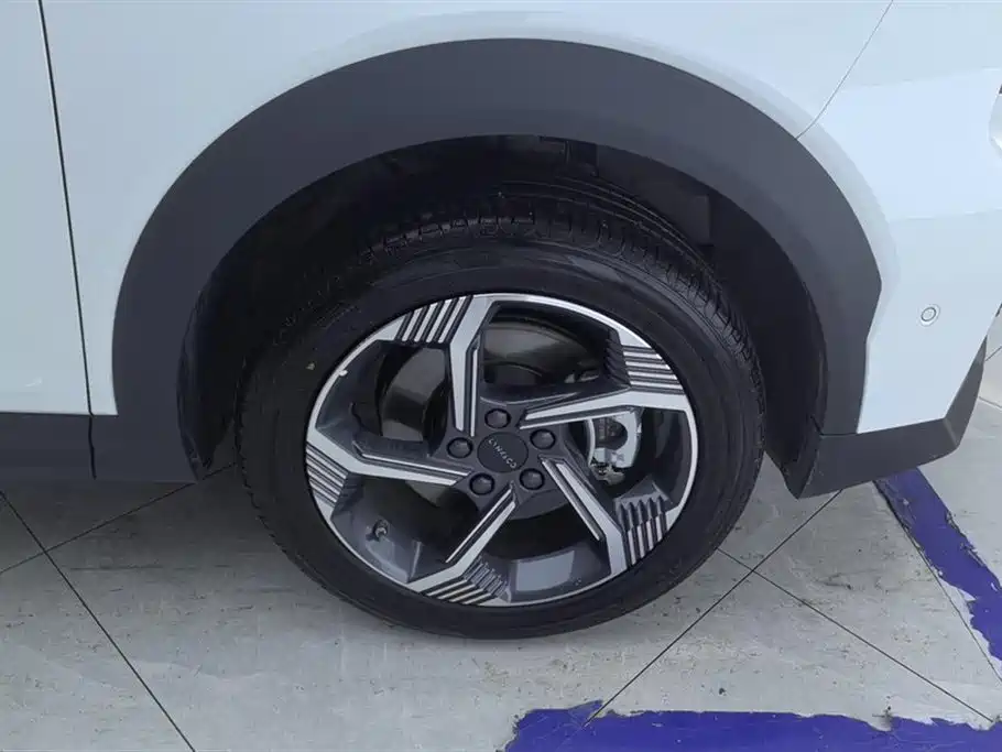Lynk & Co 06 2026 Relive 1.5T Ultra фото 6