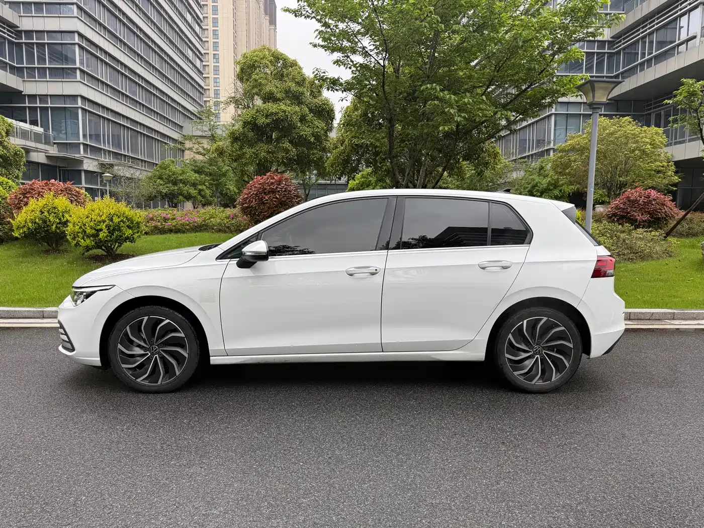 Volkswagen Golf 2021 280TSI DSG Pro Launch Edition фото 4