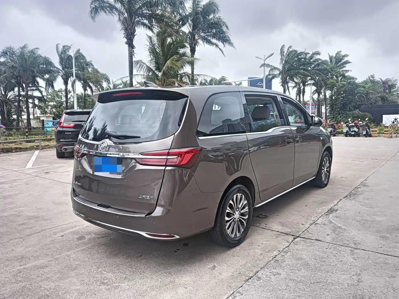 BUICK GL8