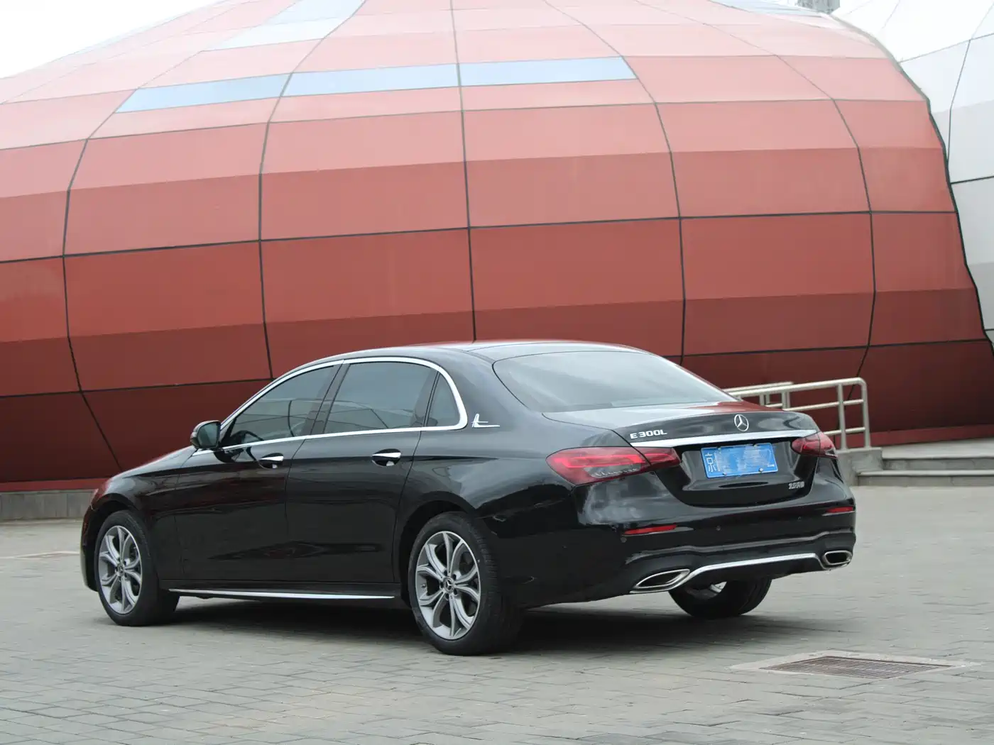 Mercedes-Benz E-Class 2022 E 300 L Sport Luxury фото 5