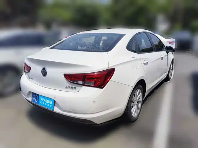 Buick Verano 2018 Sedan 15S Automatic Leading — фото 2