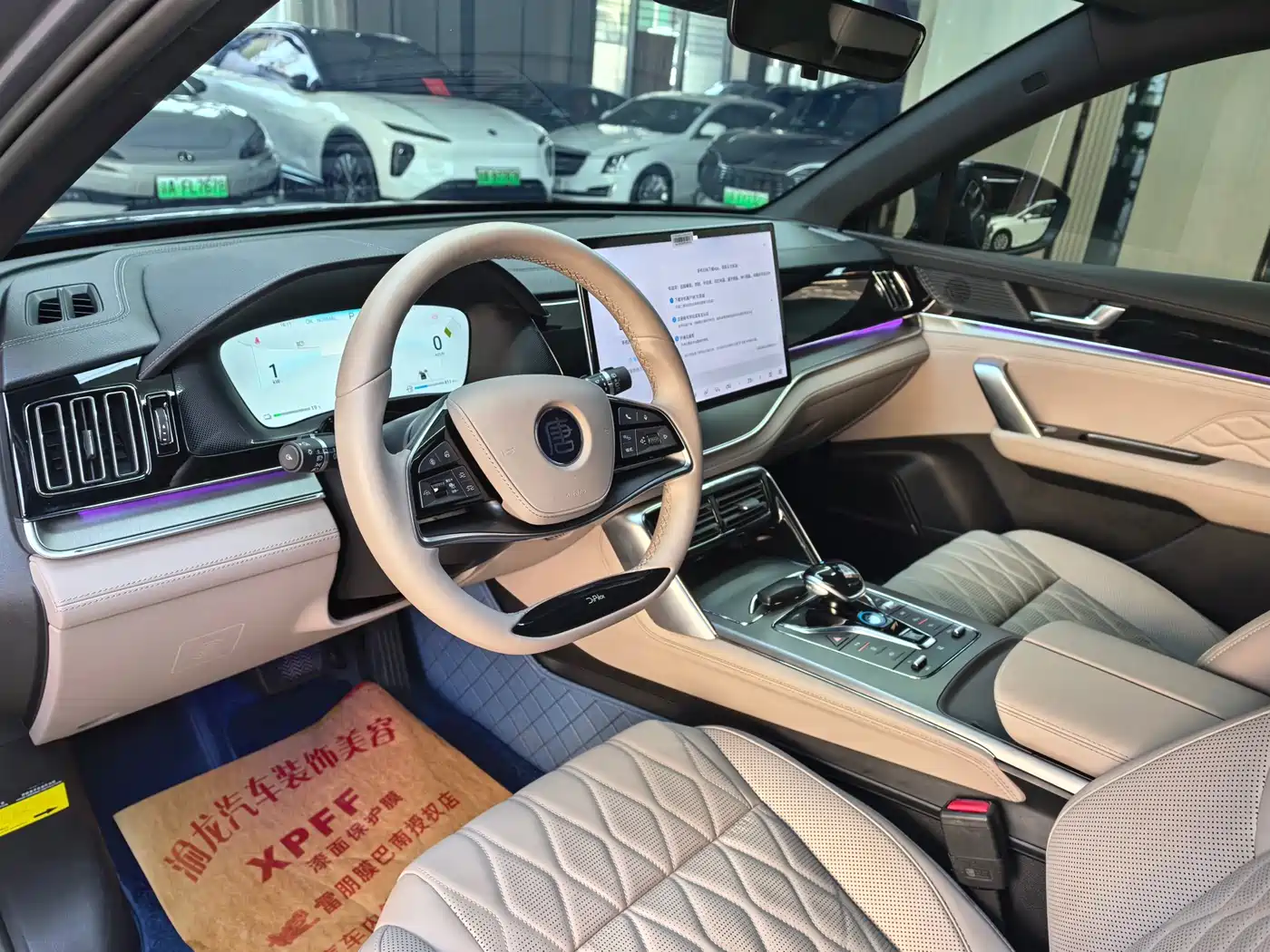 BYD Tang New Energy 2024 DM-i Glory Edition 112KM Deluxe фото 11
