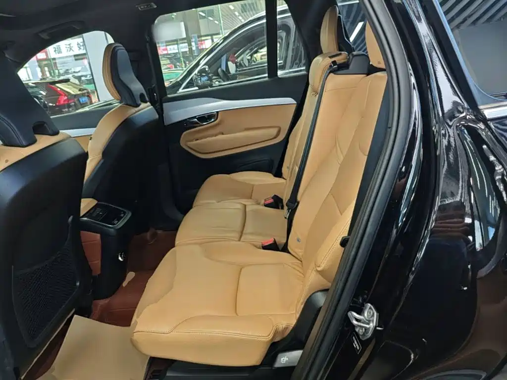 Photo 17 - Volvo XC90