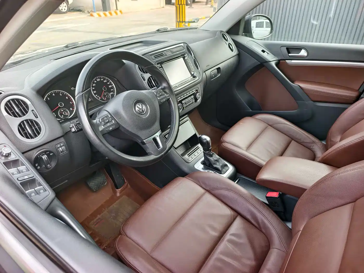 Volkswagen Tiguan 2014 2.0TSI Exclusive Edition фото 7