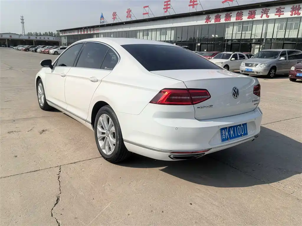 Volkswagen Magotan 2017 380TSI DSG Luxury фото 9