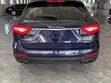 Photo 5 - Maserati Levante
