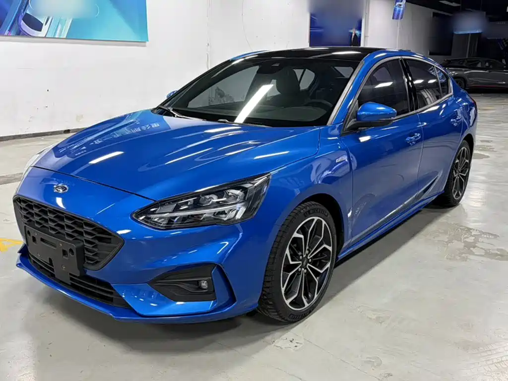 Ford Focus 2021 Sedan EcoBoost 180 Auto ST Line