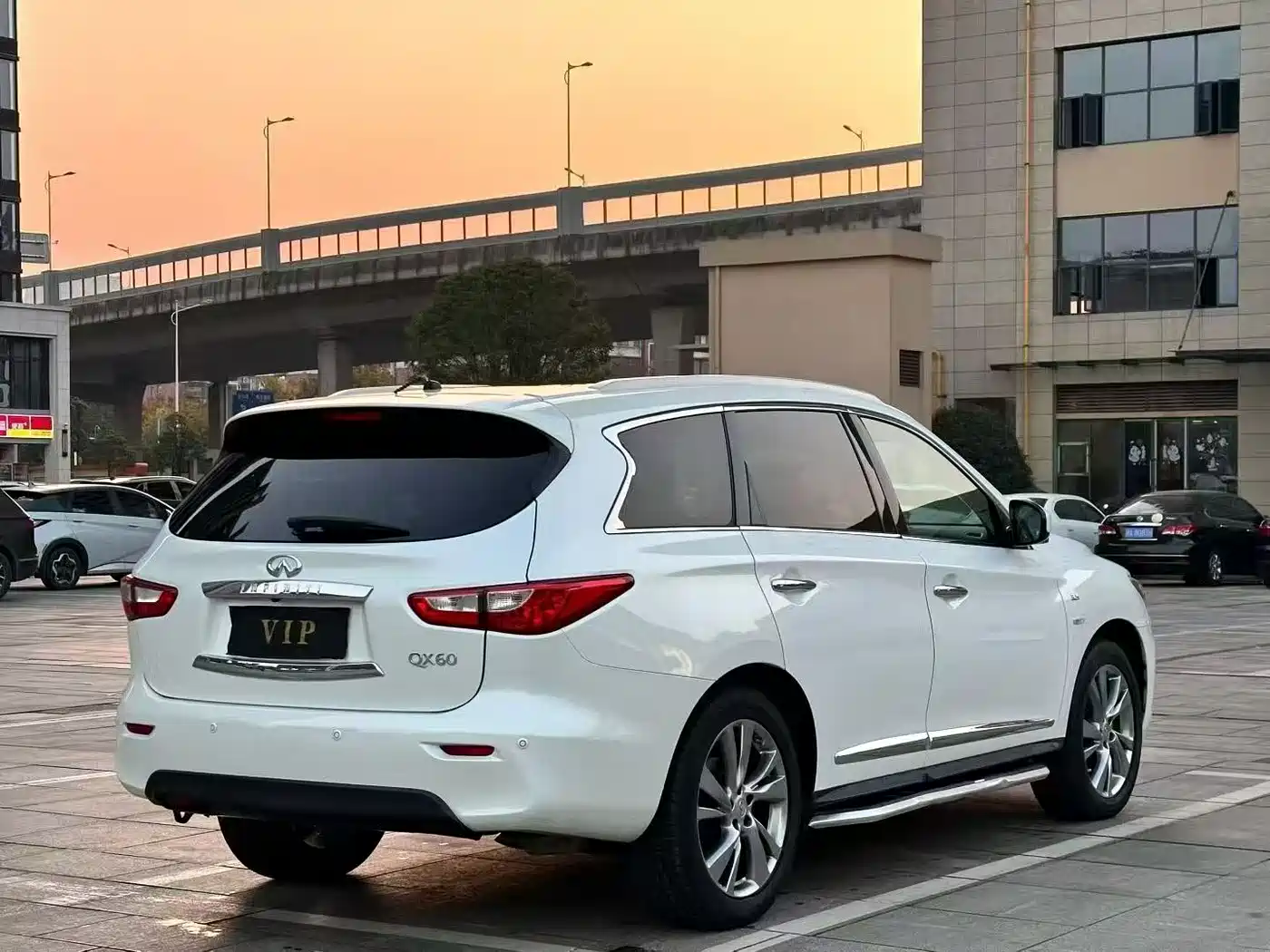 Infiniti QX60 (Import) 2016 2014 3.5L 4WD All-Round
