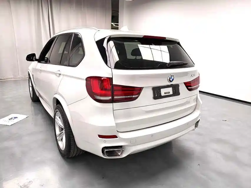 Photo 9 - BMW X5 (Import)