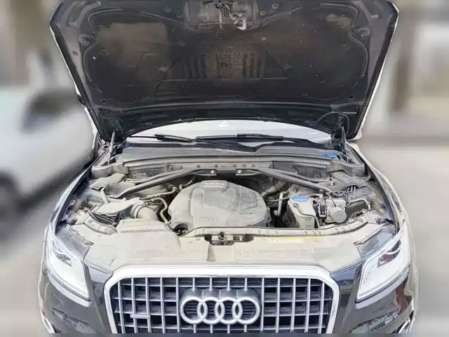 Audi Q5 2016 40 TFSI Technology Model — фото 3