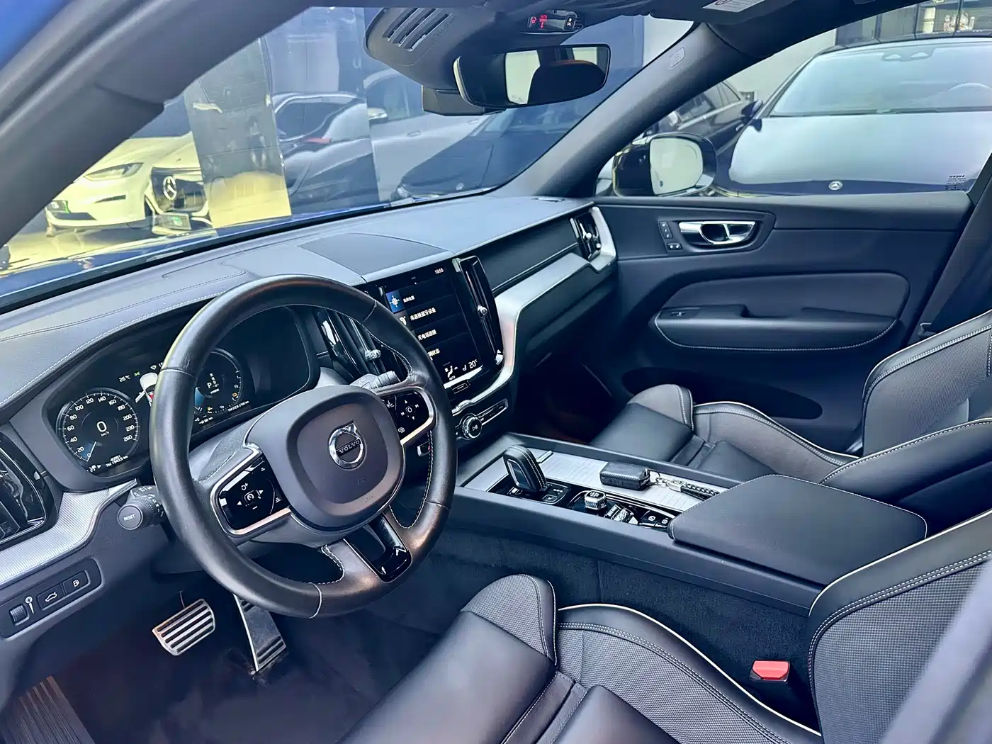 Volvo XC60 Plug-in Hybrid 2020 2021 T8 E-Drive Hybrid Inscription Sport