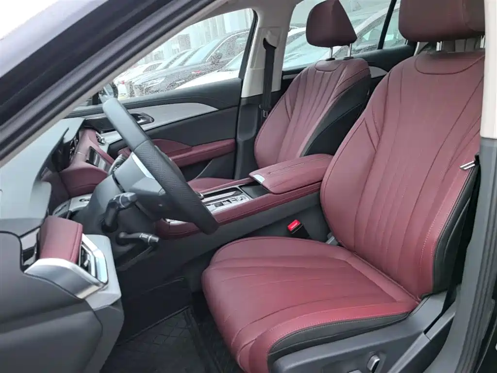 Hongqi H5 PHEV 2025 130 Super Hybrid Edition фото 15