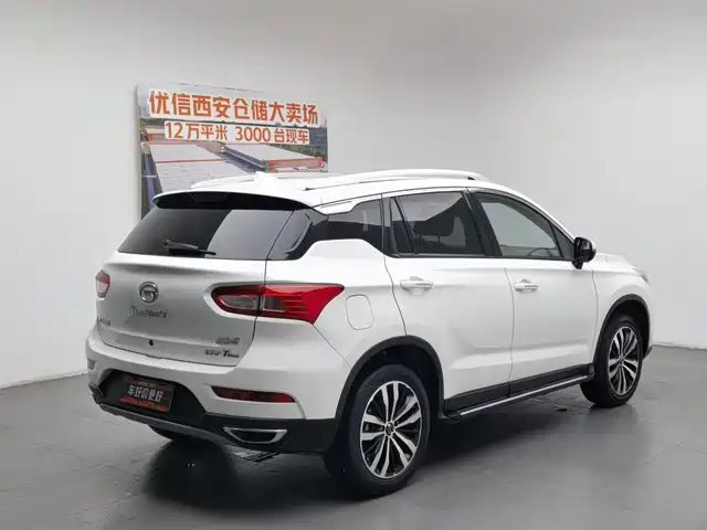 GAC Trumpchi Trumpchi GS4 2017 235T G-DCT 2WD Luxury — фото 2